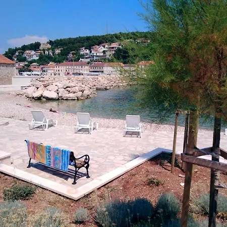 And With Parking Space Jelsa, Hvar - 4028 Guest house