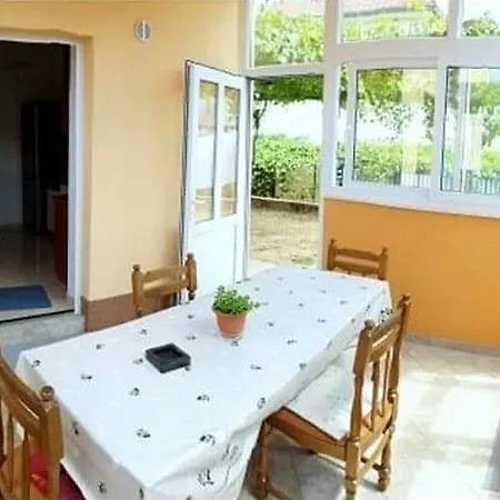 Guest house And With Parking Space Jelsa, Hvar - 4028 Jelsa (Hvar)